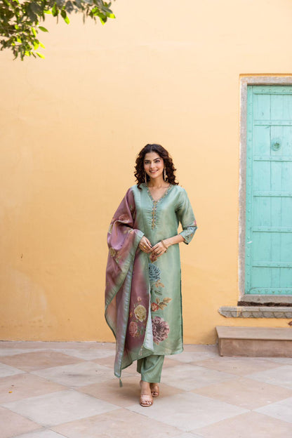 Straight Kurta with Pants & Dupatta – Elegant and Versatile Ethnic Wear Set